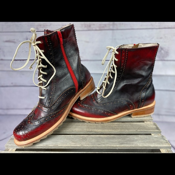Todo Un Cuento Red Wingtips Bootie - 39 - Picture 7 of 11